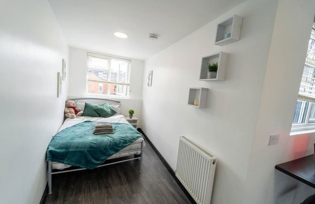 Cosy top Floor Studio Available Near the City! - Foto 5