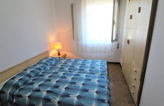 Foto 3 - Two-bedroom Apartment in Residence by the Beach With Shared Pool