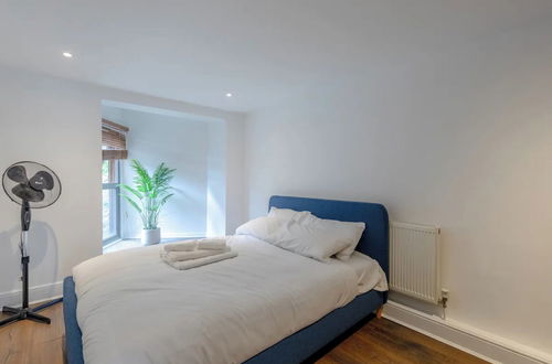 Foto 5 - Bright & Contemporary 1BD Flat - Haggerston