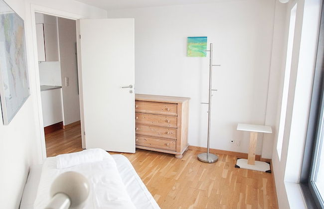 Large Apartment With Fabulous View Of Tórshavn - Photo 2