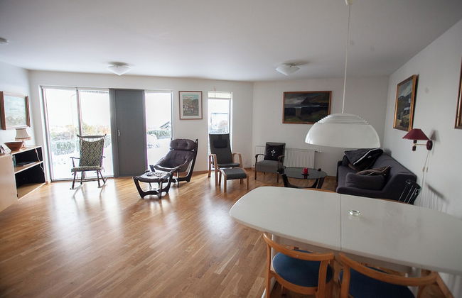 Large Apartment With Fabulous View Of Tórshavn - Photo 10