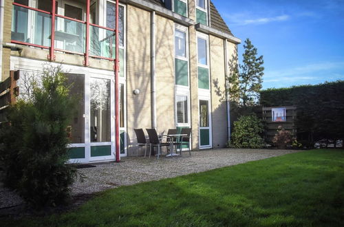 Photo 16 - Well Kept Apartment with Whirlpool near Sea on Texel