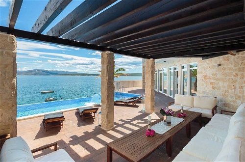 Foto 37 - Luxury at Villa Cama - Your Dream Vacation Rental