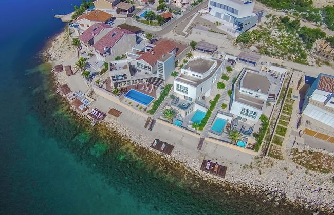 Luxury at Villa Cama - Your Dream Vacation Rental! - Foto 49