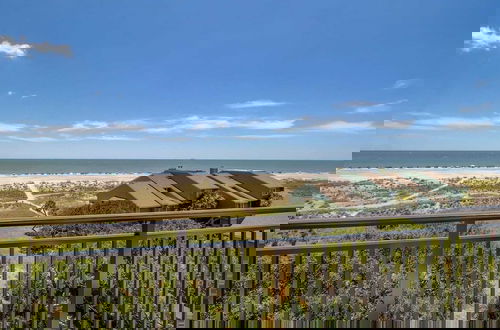 Foto 5 - 407 A Shipwatch by Avantstay Beach Front Condo w/ Ocean Views