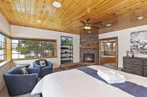 Foto 16 - Zen Den by Avantstay Entertainers Home in Ideal Big Bear Location w/ Hot Tub