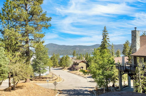 Photo 20 - Zen Den by Avantstay Entertainers Home in Ideal Big Bear Location w/ Hot Tub