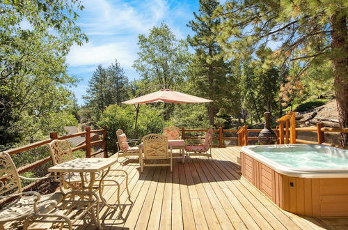 Photo 35 - Zen Den by Avantstay Entertainers Home in Ideal Big Bear Location w/ Hot Tub