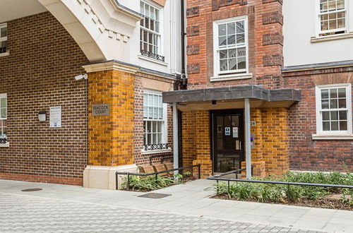 Photo 16 - Modern and Stylish Apartment in West Kensington