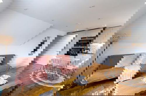 Photo 5 - Modern and Stylish Apartment in West Kensington