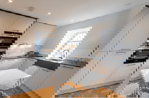 Photo 8 - Modern and Stylish Apartment in West Kensington