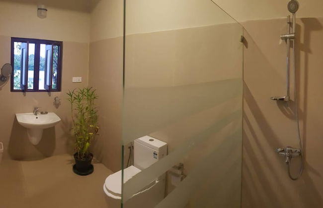 MYH - Lake Front Pvt Villa - Photo 13