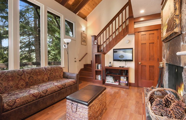 Tahoe City Getaway Minutes From Lake and Activities - Foto 14