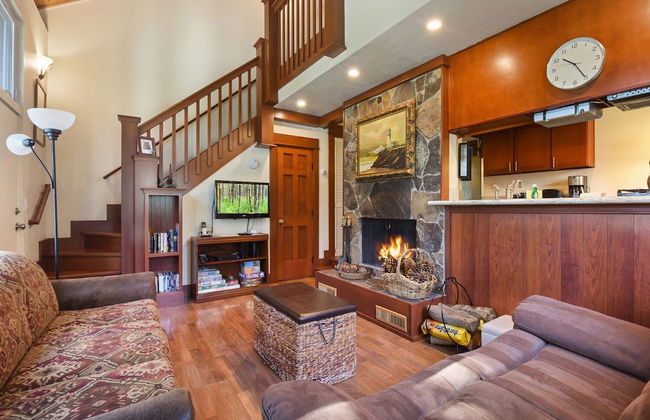 Tahoe City Getaway Minutes From Lake and Activities - Foto 12
