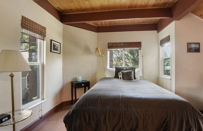Tahoe City Getaway Minutes From Lake and Activities - Foto 2