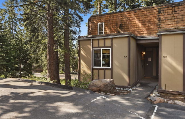 Tahoe City Getaway Minutes From Lake and Activities - Foto 27