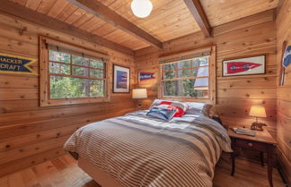 Photo 3 - Cozy Pet Friendly Cabin in Lake Tahoe by Sierra Getaways