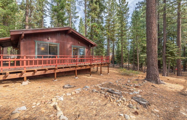 Cozy Pet Friendly Cabin in Lake Tahoe by Sierra Getaways - Foto 23