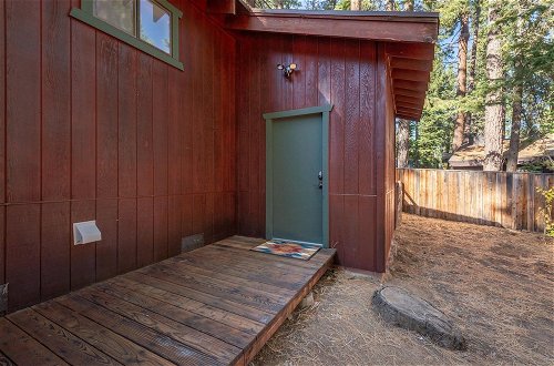 Foto 21 - Cozy Pet Friendly Cabin in Lake Tahoe