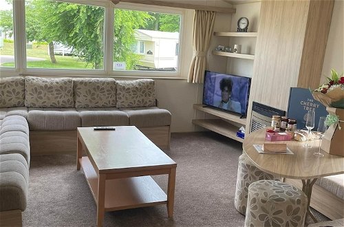 Foto 5 - Parkdean Static Caravan on Cherry Tree Holiday Park
