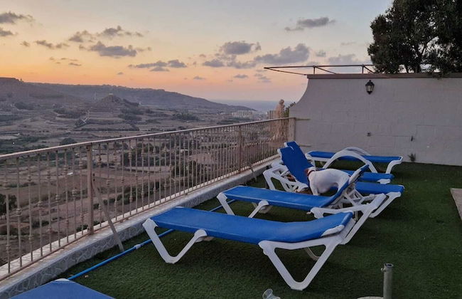 Modern 4-bed Home in Ix-xaghra, Valley View Pool - Photo 26