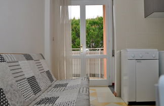 Photo 3 - One-bedroom Flat With Balcony and AC