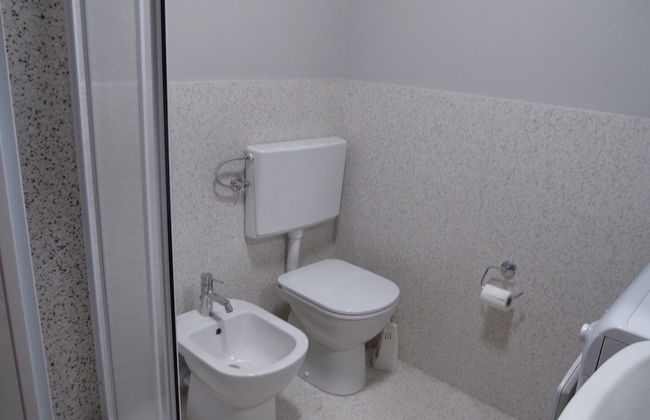 Modern Flat With Balcony and Lift at Grado Pineta - Foto 8