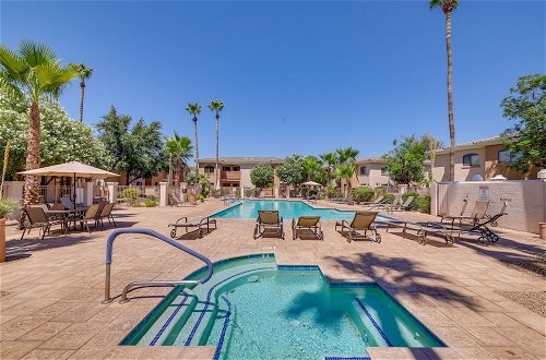 Foto 16 - Ideally Located Phoenix Rental w/ Community Pool