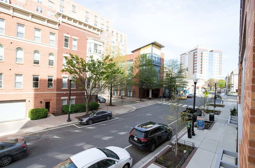 Photo 54 - Elegant condo Clarendon with great view