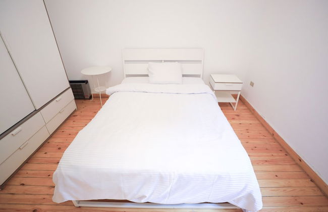 Ivory Petal Bliss 2BR Apt - Foto 12