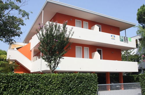 Photo 19 - Colourful Flat With Balcony in Bibione - Beahost