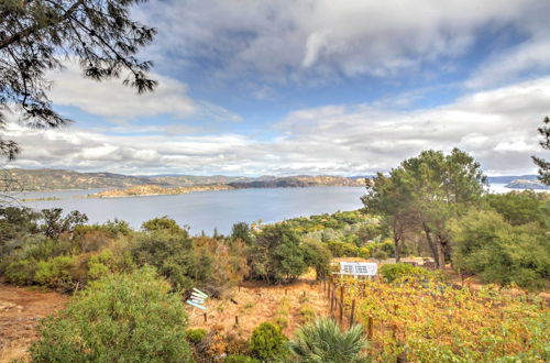 Photo 15 - Spacious Kelseyville Home w/ Large Lakefront Deck