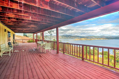 Photo 4 - Spacious Kelseyville Home w/ Large Lakefront Deck