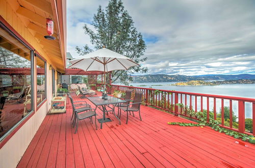 Photo 12 - Spacious Kelseyville Home w/ Large Lakefront Deck