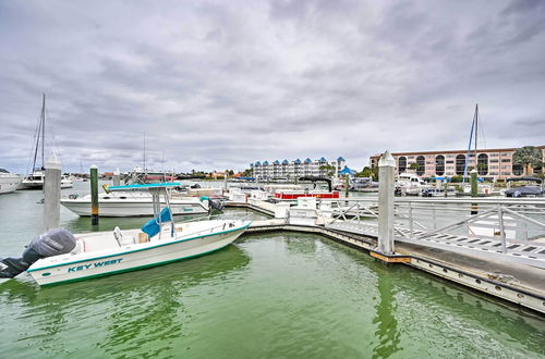 Photo 9 - Waterfront Marco Island Condo w/ Pool + Hot Tub