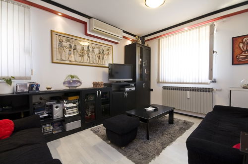 Photo 1 - Apartments Neq