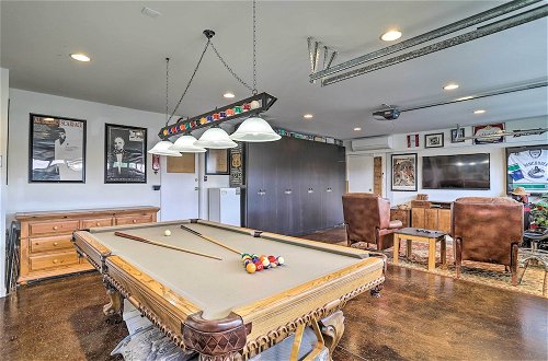 Photo 7 - 065014: High-end 4BR House w/ Game Room & Fire Pit