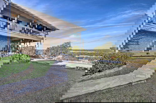 Foto 47 - Canyon Lake Home: Hill Country & Water Views