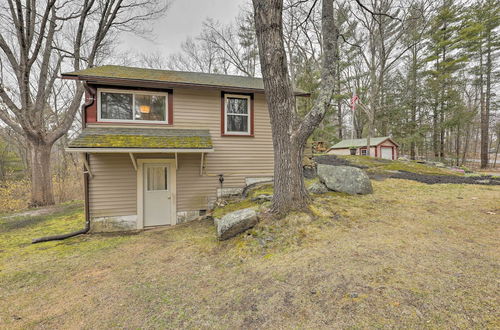 Photo 10 - Cute Gilford Cottage w/ Grill - Walk to Marina