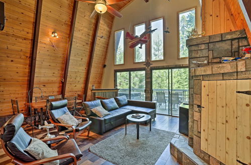 Photo 16 - Modern Cabin w/ Hot Tub - Walk to Lake + Golfing