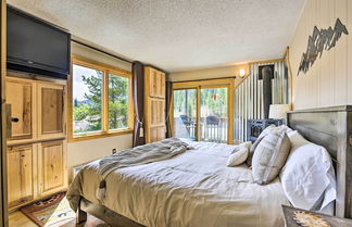 Foto 1 - Keystone Condo w/ River Views: Walk to Ski Lifts