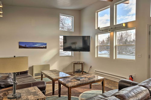 Photo 25 - Pet-friendly Duplex w/ Northern Lights Aurora View