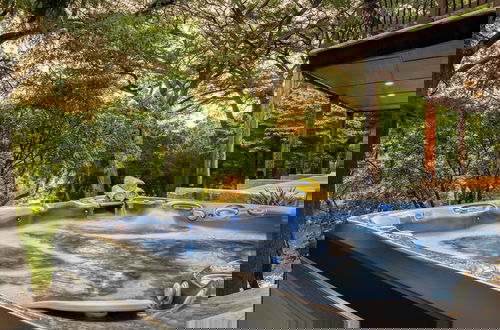 Photo 33 - Luxury Riverfront Villa With Firepit & Gameroom!