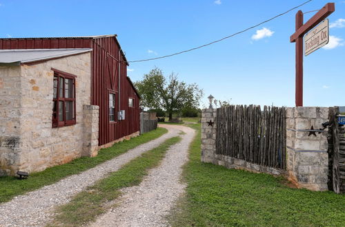 Photo 35 - Gorgeous Barn Cabin With Firepit 10min From Main St