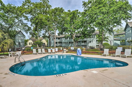 Photo 31 - South Myrtle Condo w/ Balcony - Walk to the Beach