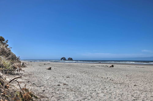 Photo 10 - Rockaway Beach Escape w/ View: Steps to Sand