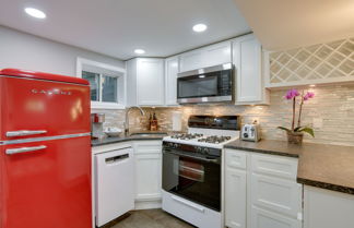 Photo 1 - Convenient Washington, DC, Studio Near Metro Stop