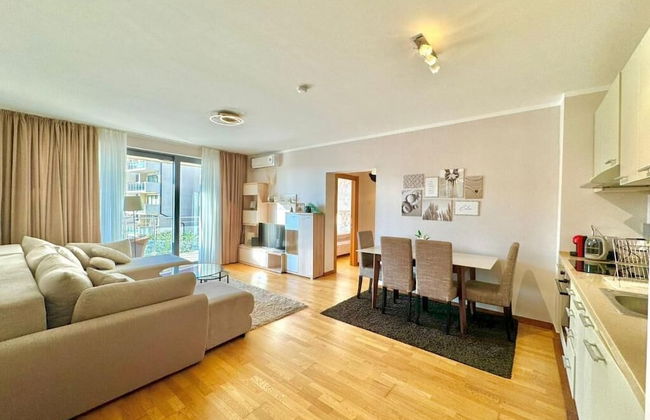 BH One bedroom Apartment - shared pool - Foto 1