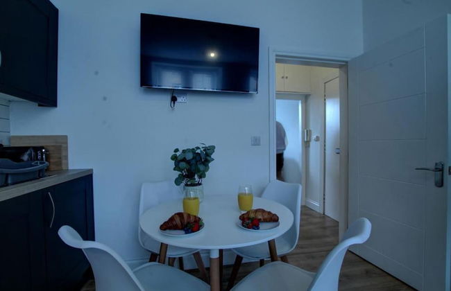 Dundee - 1 Bed - Sleeps 4 - Free Parking - Foto 17