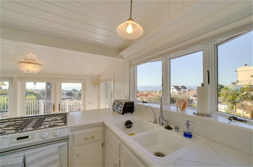 Photo 9 - Stunning Ventura Cottage w/ Deck + Ocean View